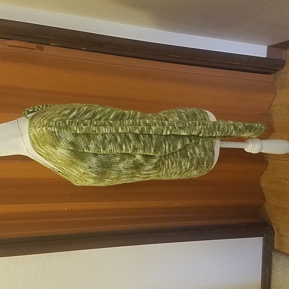 STUDIO Y GREEN SWEATER - Picture 3 of 4